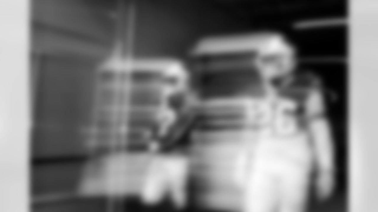 Miami Dolphins vs Buffalo Bills, Regular Season, November 09, 2025 at Hard Rock Stadium.