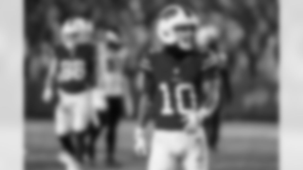 Buffalo Bills vs Philadelphia Eagles, Regular Season, December 28, 2025 at Highmark Stadium.