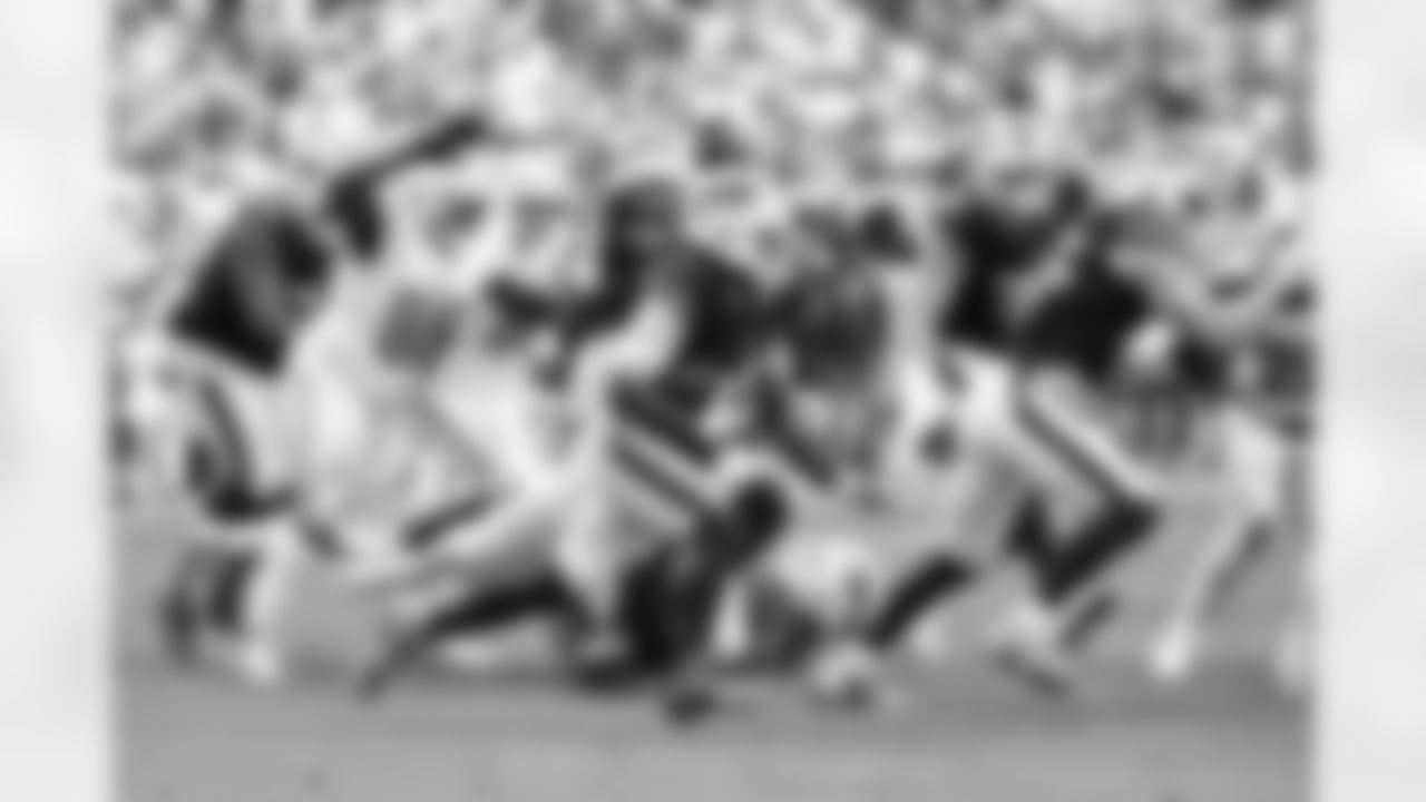 Miami Dolphins vs Buffalo Bills, Regular Season, November 09, 2025 at Hard Rock Stadium.