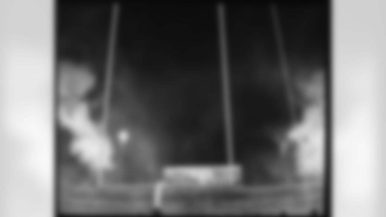 Buffalo Bills vs New York Jets, Regular Season, January 04, 2026 at Highmark Stadium.