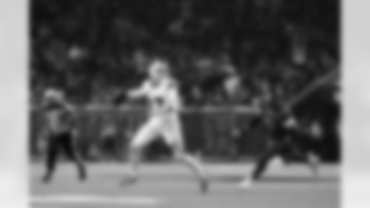 Houston Texans vs Buffalo Bills, Regular Season, November 20, 2025 at NRG Stadium.