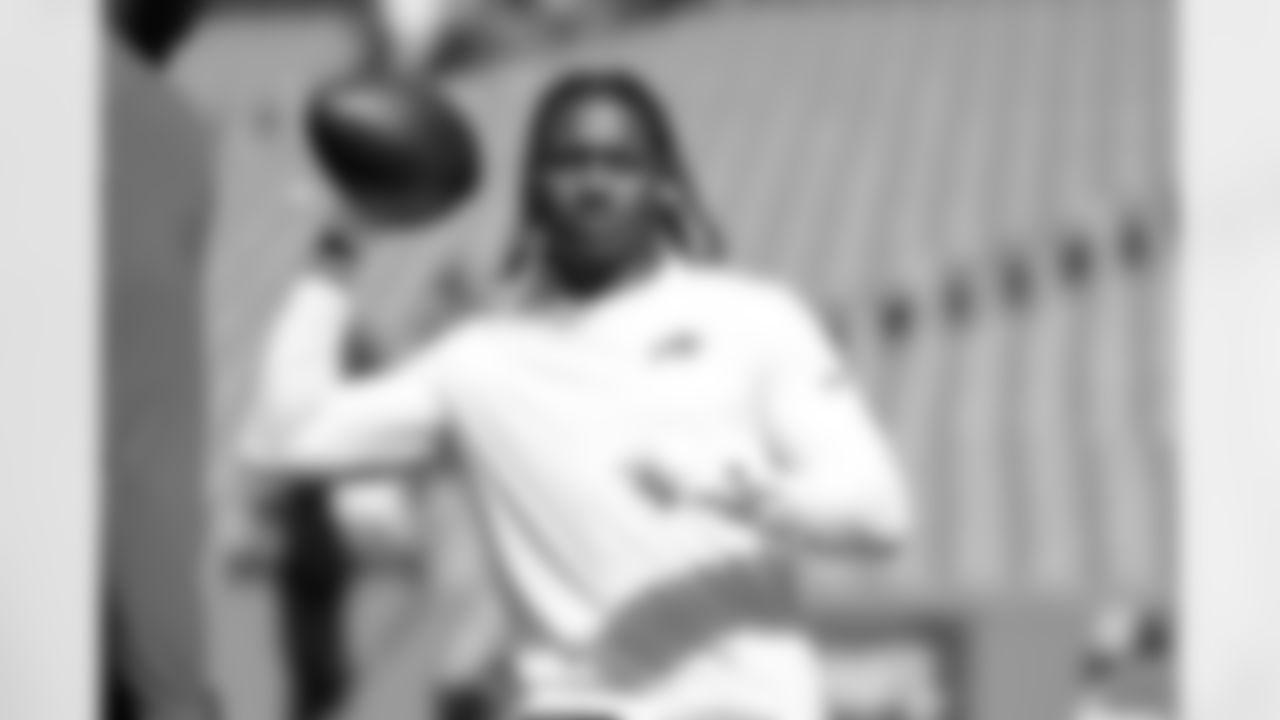 Miami Dolphins vs Buffalo Bills, Regular Season, November 09, 2025 at Hard Rock Stadium.