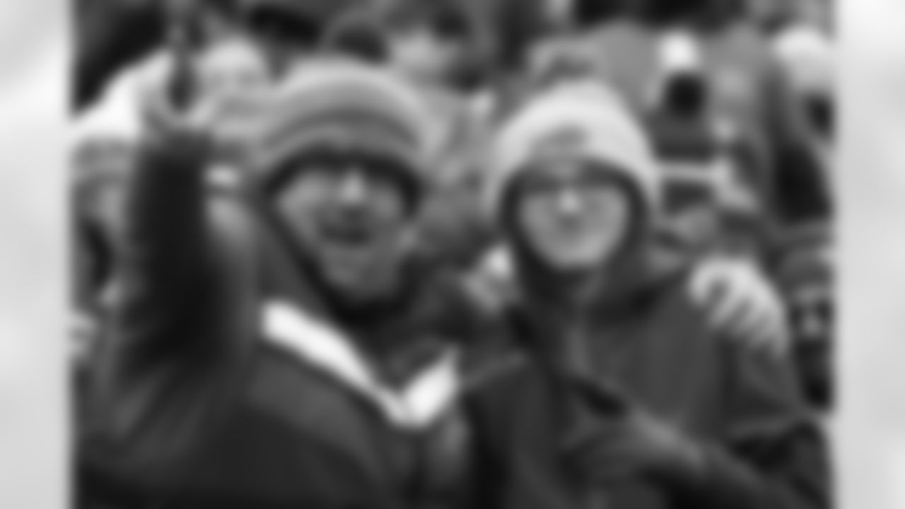 Buffalo Bills vs Tampa Bay Buccaneers, Regular Season, November 16, 2025 at Highmark Stadium.