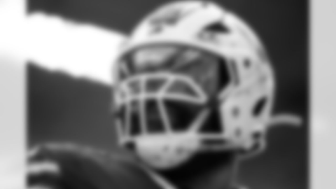 Miami Dolphins vs Buffalo Bills, Regular Season, November 09, 2025 at Hard Rock Stadium.