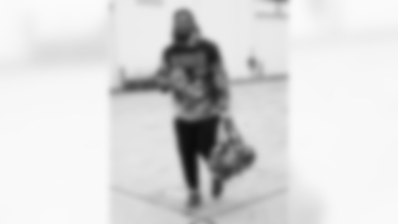 Tylan Grable (68). Buffalo Bills travel to Cleveland, December 20, 2025 at Buffalo Niagara International Airport.