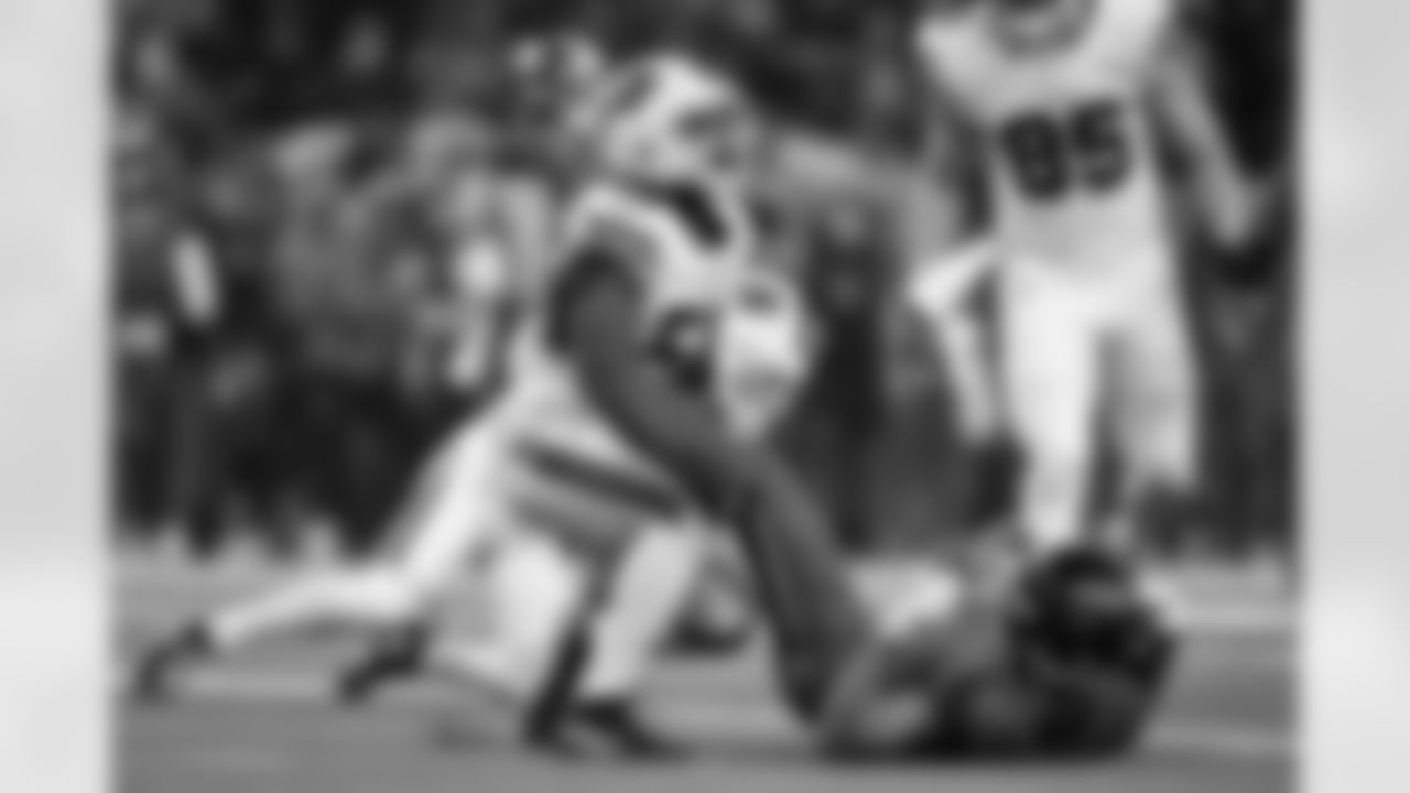 Houston Texans vs Buffalo Bills, Regular Season, November 20, 2025 at NRG Stadium.