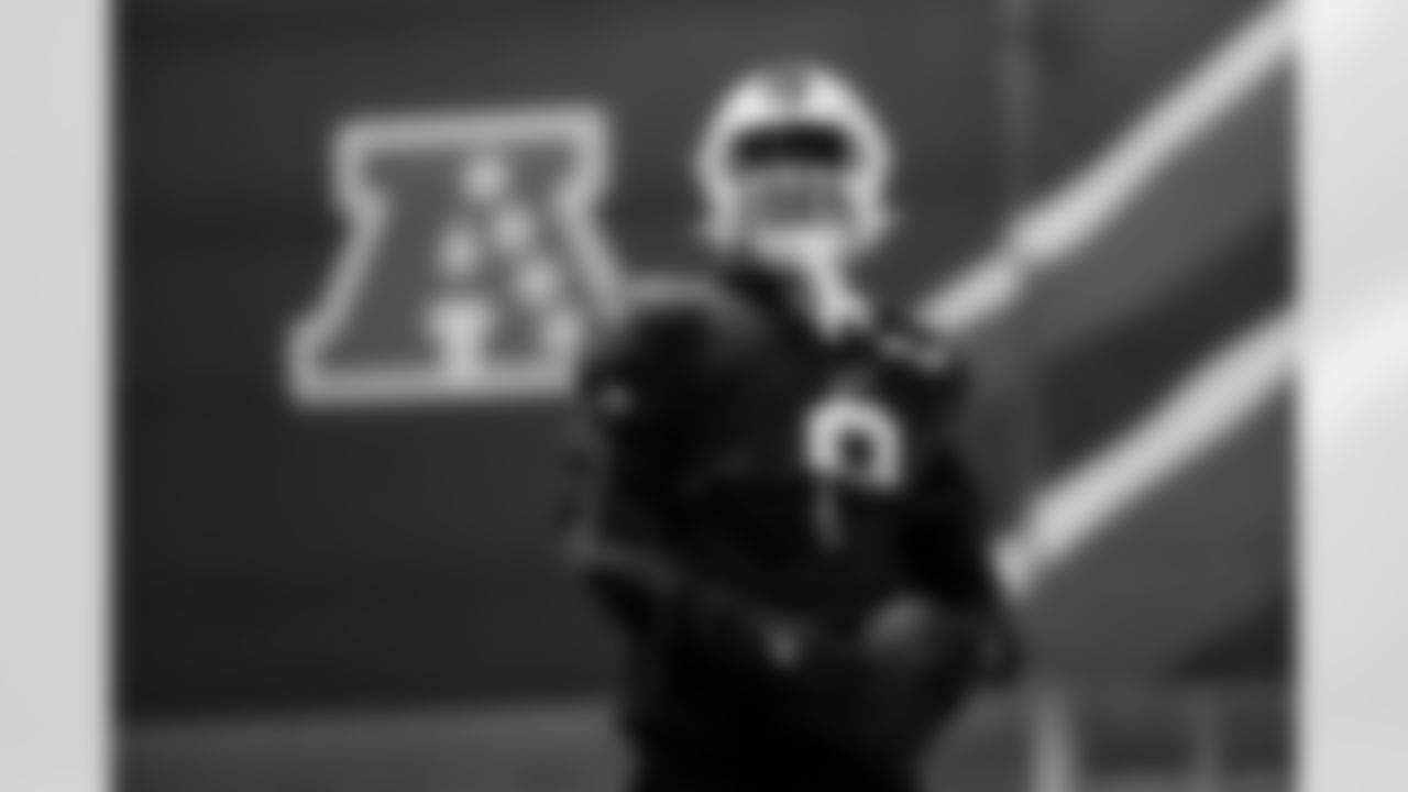 Terrel Bernard. Buffalo Bills Week 15 Practice, December 11, 2025 at Buffalo Bills Training Center.