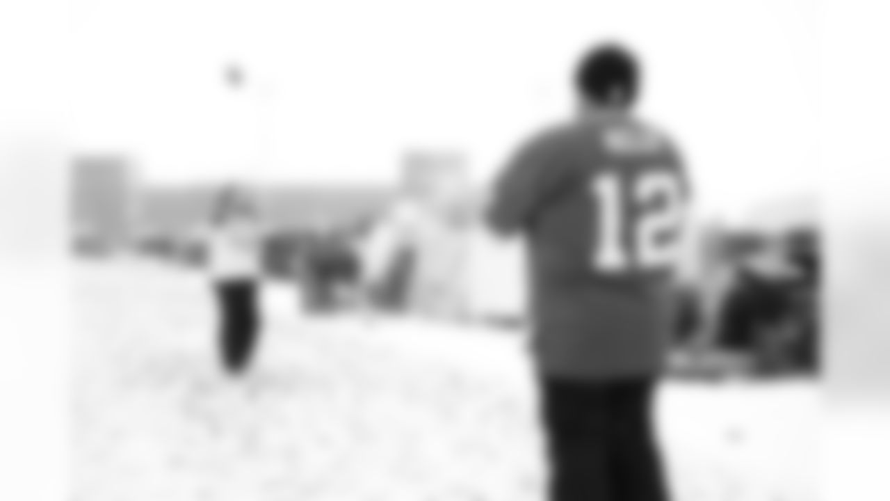 Buffalo Bills vs Cincinnati Bengals, Regular Season, December 07, 2025 at Highmark Stadium.