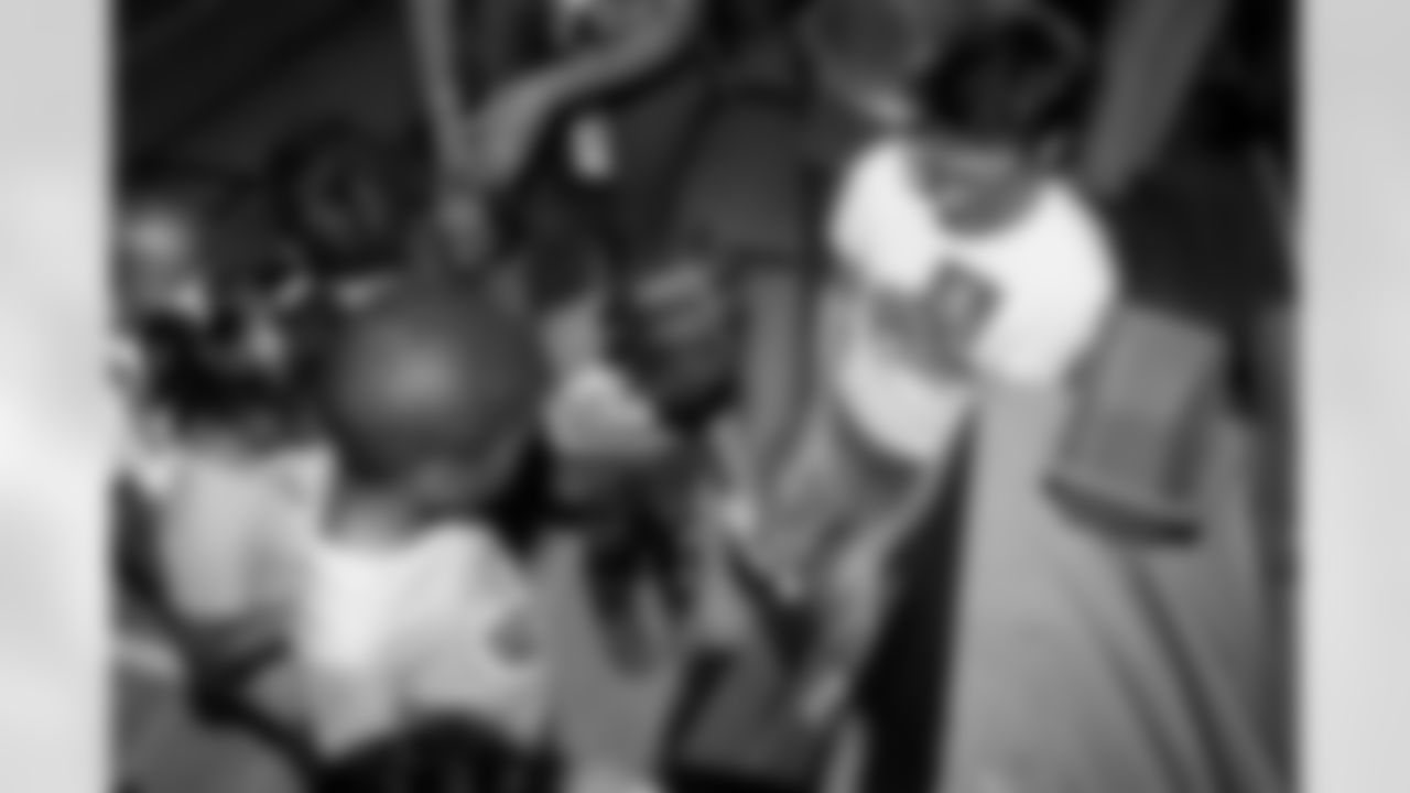 Huddle for Hunger Community Visit, October 16, 2025 at Arthur O. Eve, Buffalo Public School #61.