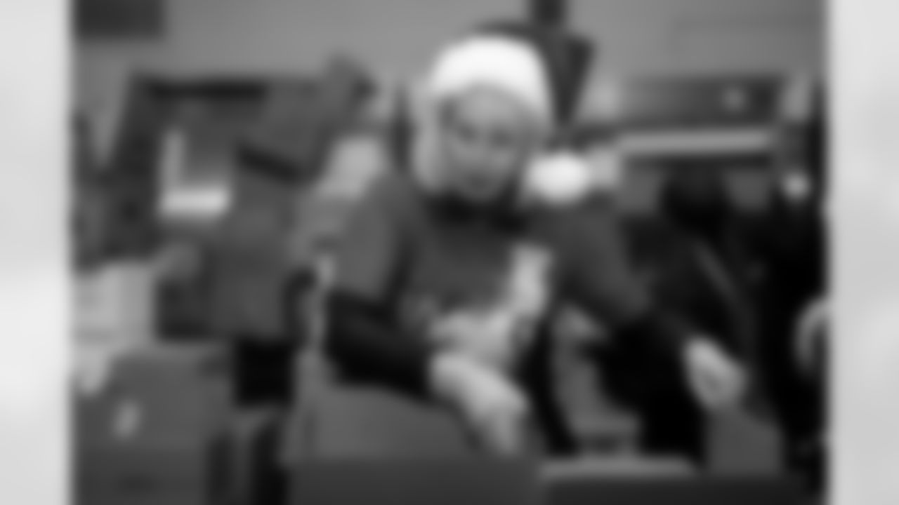 Dion's Dreamers Food Giveaway, December 09, 2025 at the Salvation Army.