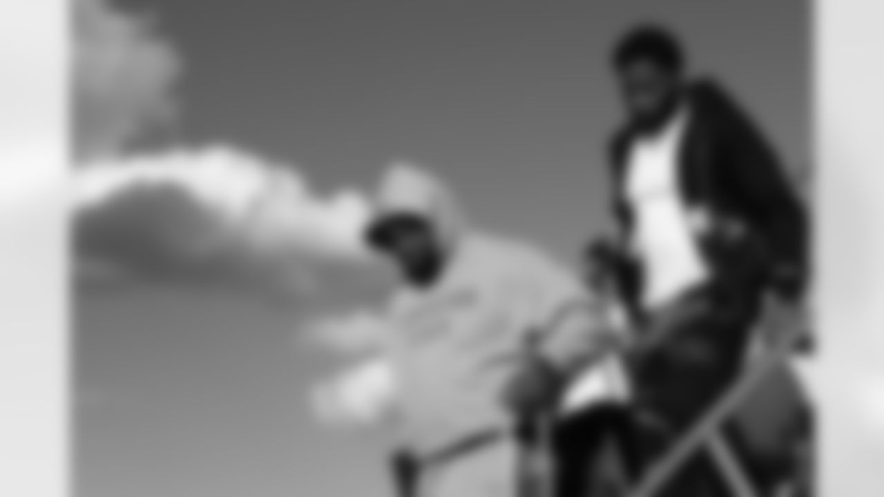 Phidarian Mathis (72), Matthew Judon (36). Buffalo Bills arrive in Jacksonville, January 10, 2026.