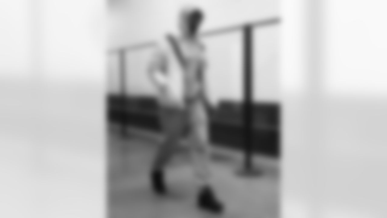 Cleveland Browns vs Buffalo Bills, Regular Season, December 21, 2025 at Huntington Bank Field.