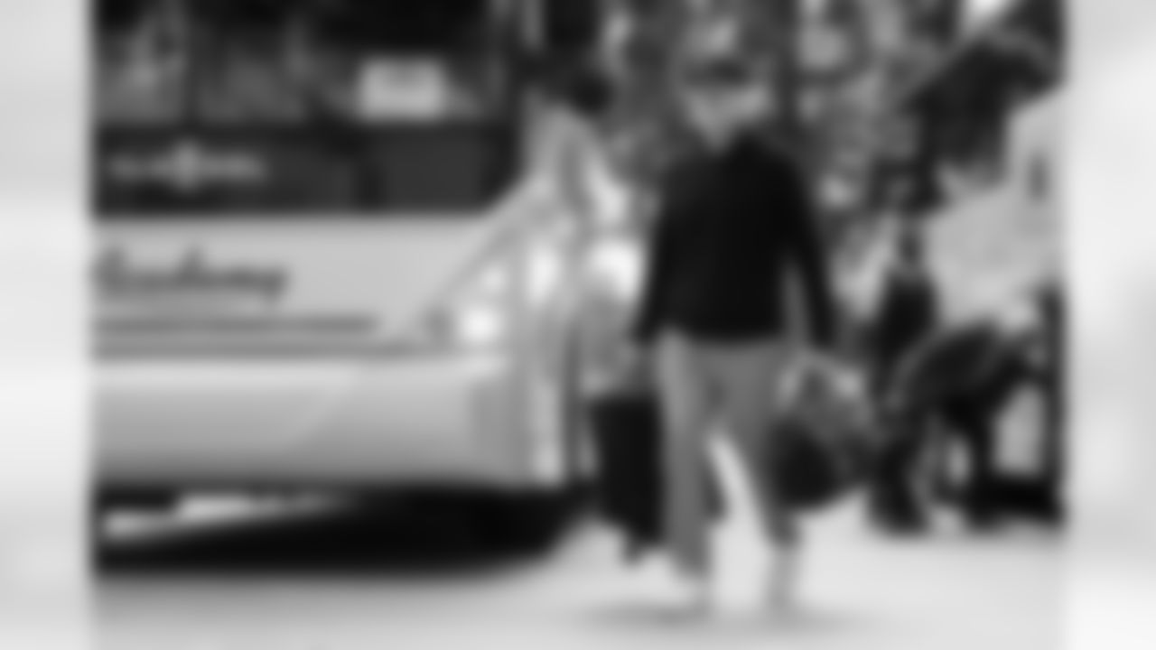 Miami Dolphins vs Buffalo Bills, Regular Season, November 09, 2025 at Hard Rock Stadium.