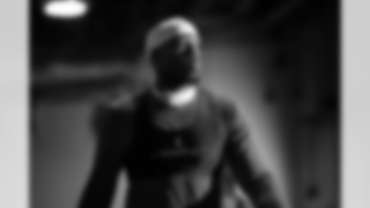 Miami Dolphins vs Buffalo Bills, Regular Season, November 09, 2025 at Hard Rock Stadium.