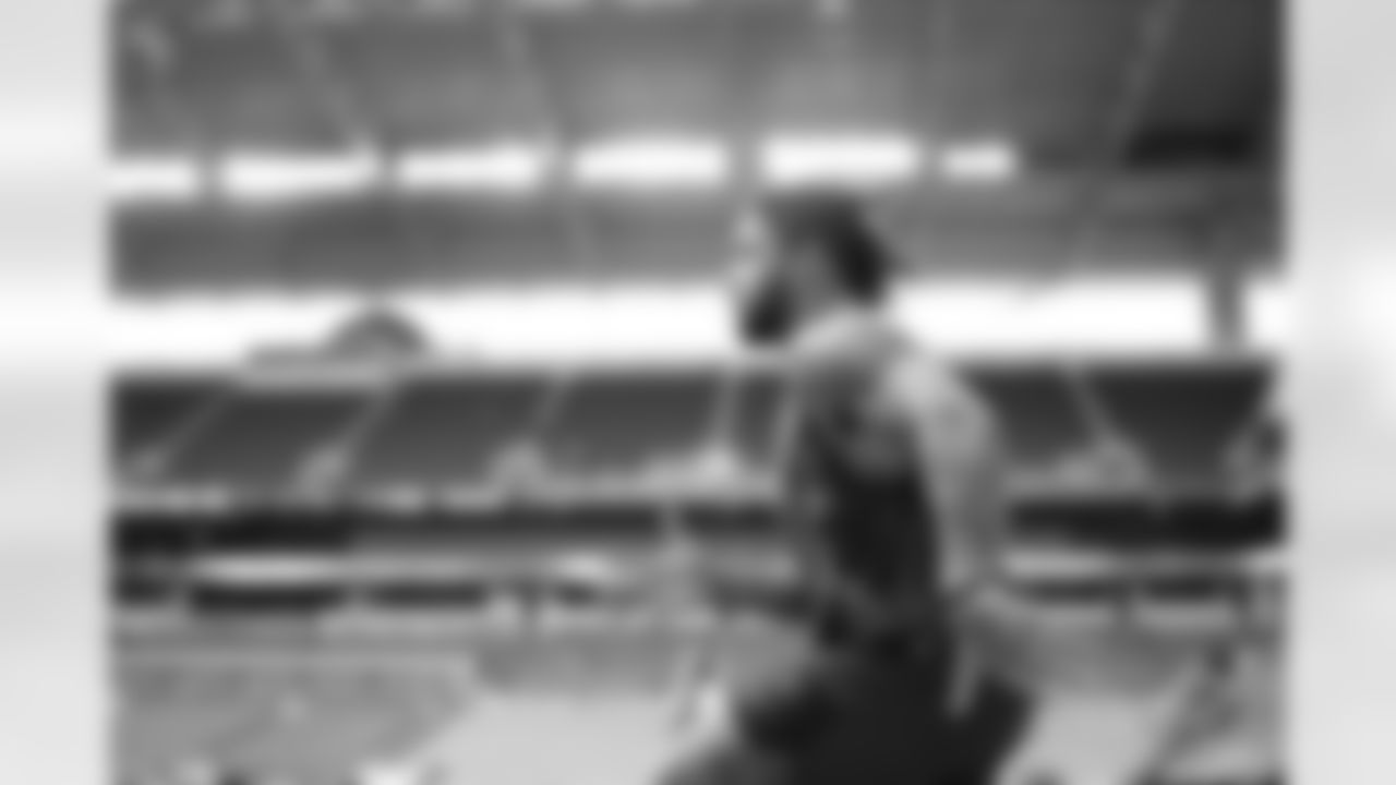 Miami Dolphins vs Buffalo Bills, Regular Season, November 09, 2025 at Hard Rock Stadium.