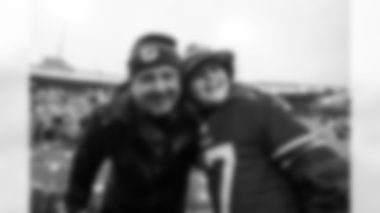 Buffalo Bills vs Philadelphia Eagles, Regular Season, December 28, 2025 at Highmark Stadium.