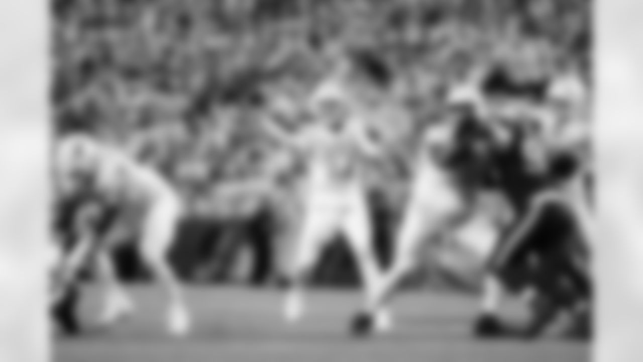 Buffalo Bills vs New England Patriots, Regular Season, October 05, 2025 at Highmark Stadium.