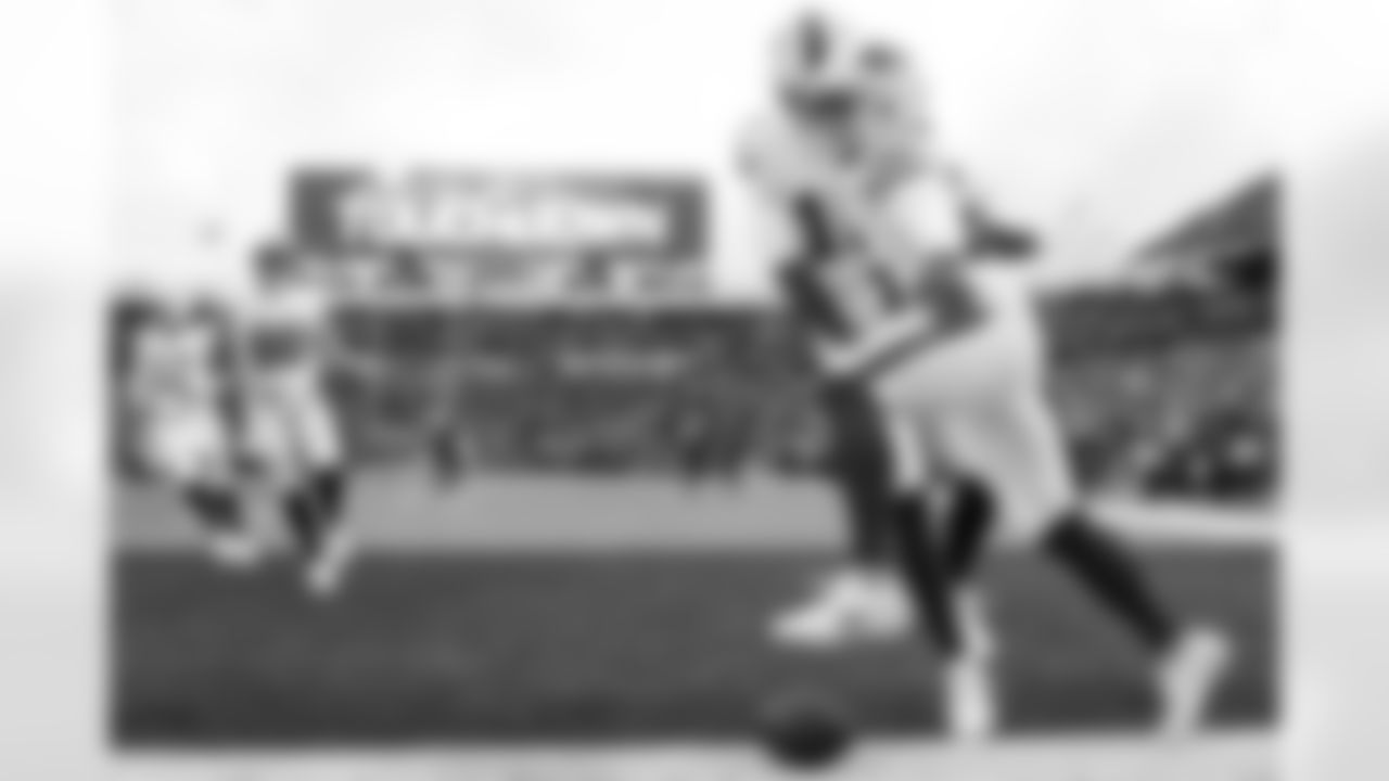 Buffalo Bills vs Tampa Bay Buccaneers, Regular Season, November 16, 2025 at Highmark Stadium.