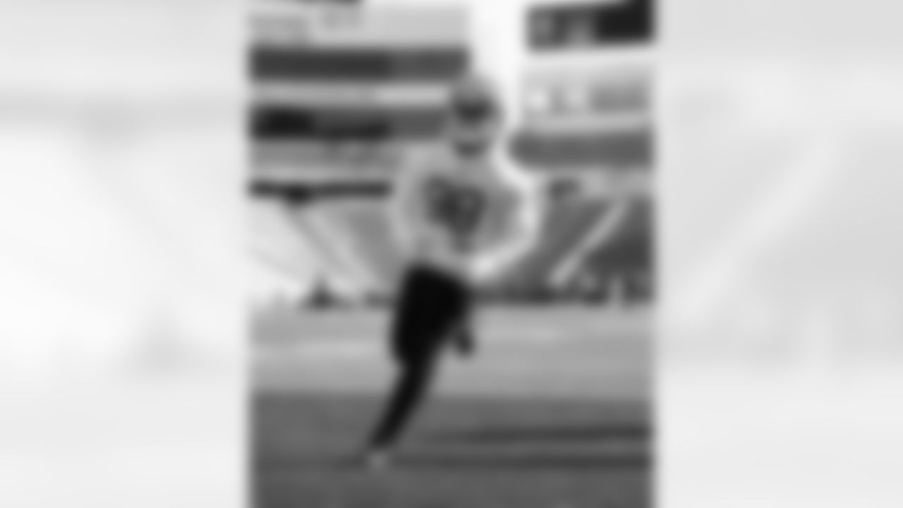 T.J. Sanders (98). Buffalo Bills Week 14 Practice, December 05, 2025 at Highmark Stadium.