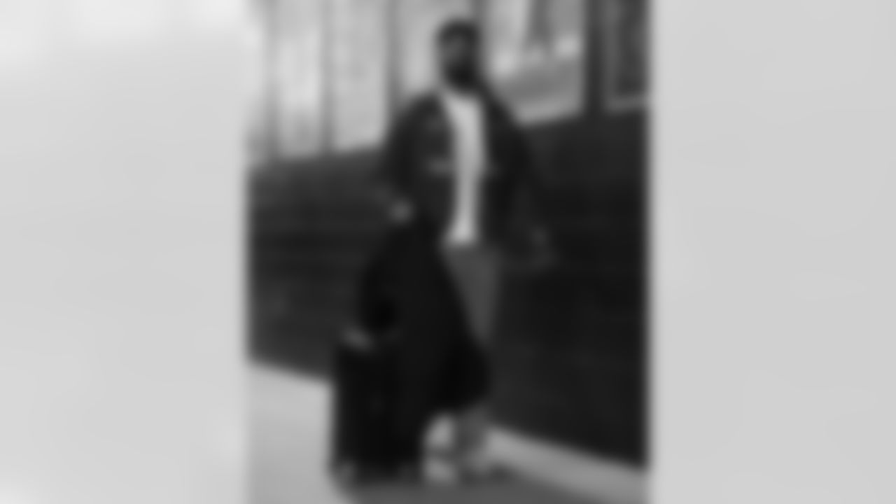 New England Patriots vs Buffalo Bills, Regular Season, December 14, 2025 at Gillette Stadium.