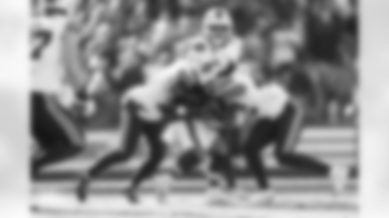 Cleveland Browns vs Buffalo Bills, Regular Season, December 21, 2025 at Huntington Bank Field.