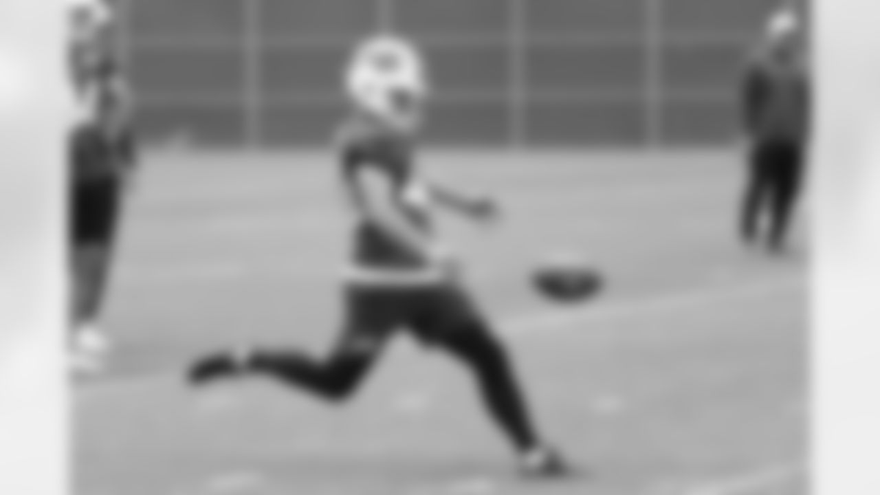 Brad Robbins (40). Buffalo Bills OTA workouts, May 27, 2025 at the Buffalo Bills Training Center.