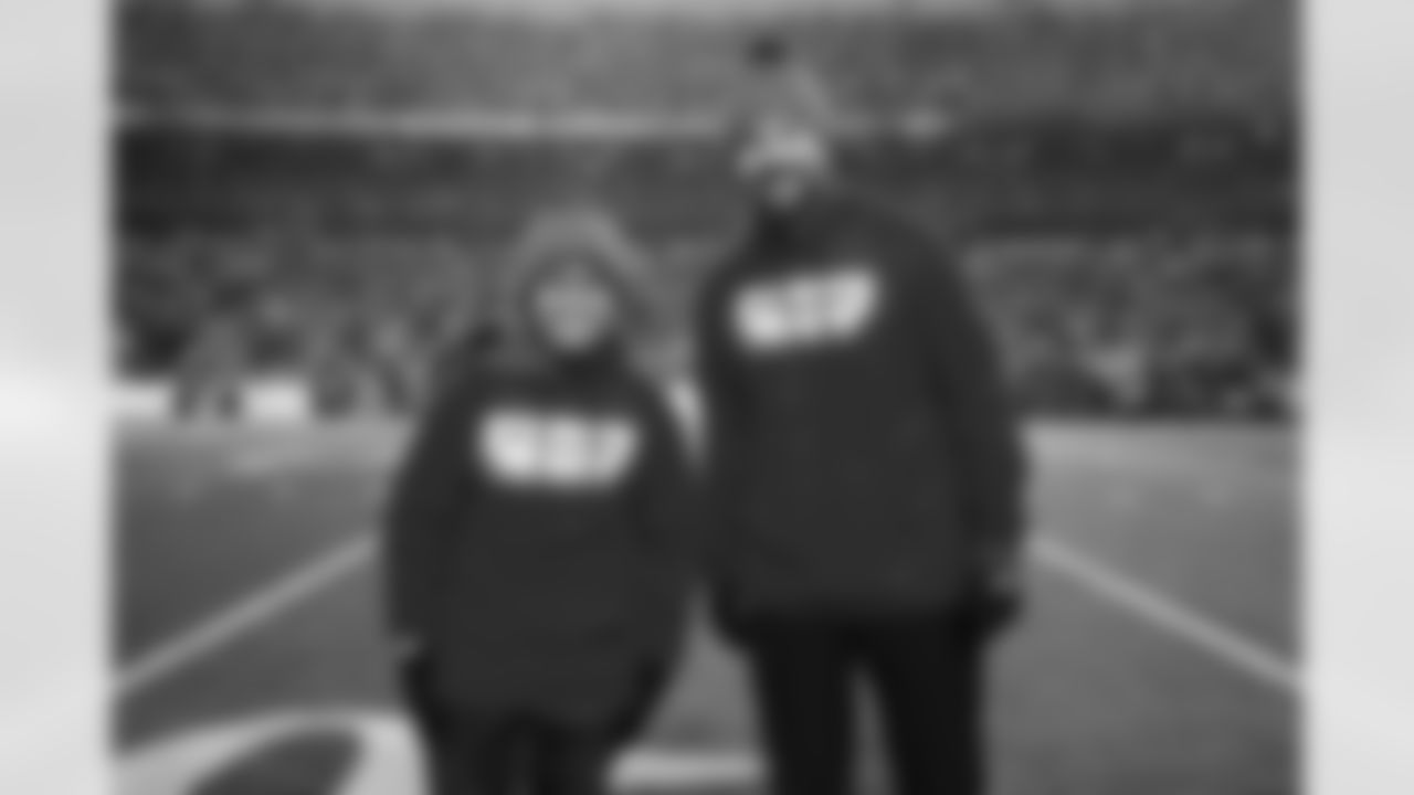 Buffalo Bills vs Philadelphia Eagles, Regular Season, December 28, 2025 at Highmark Stadium.