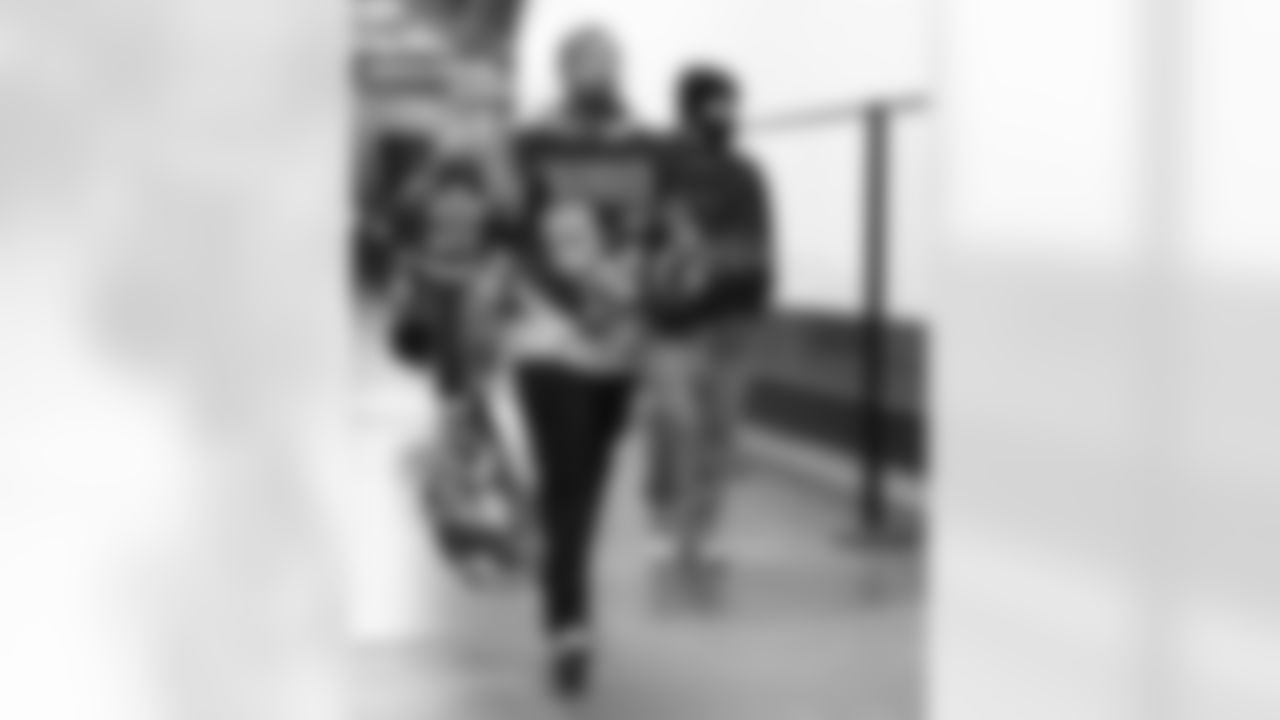 Cleveland Browns vs Buffalo Bills, Regular Season, December 21, 2025 at Huntington Bank Field.