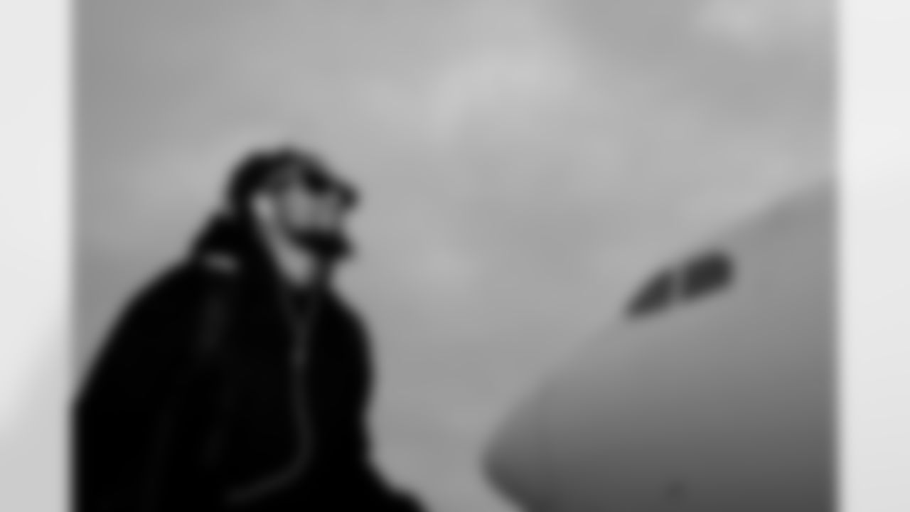 Shaq Thompson (45). Buffalo Bills travel to Pittsburgh, November 29, 2025 at Buffalo Niagara International Airport.