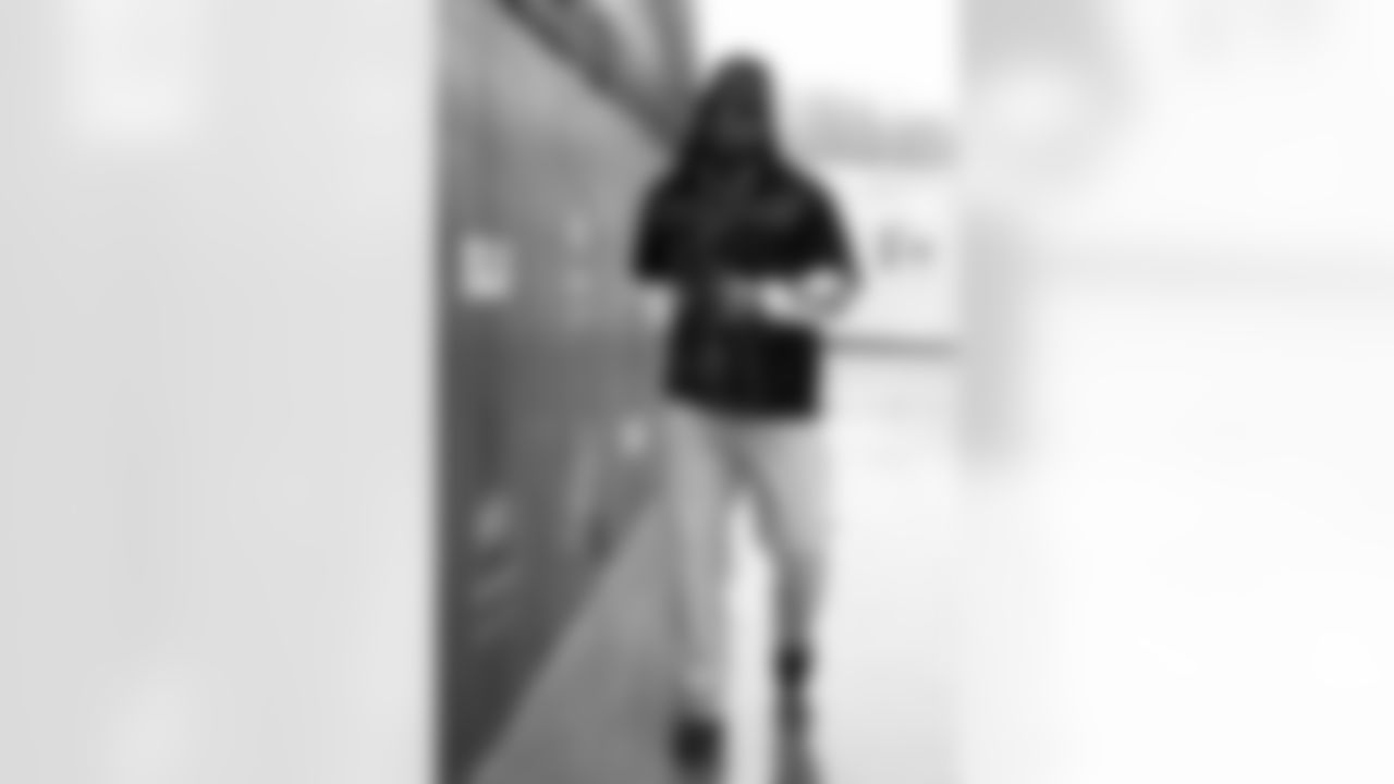 Buffalo Bills vs Philadelphia Eagles, Regular Season, December 28, 2025 at Highmark Stadium.