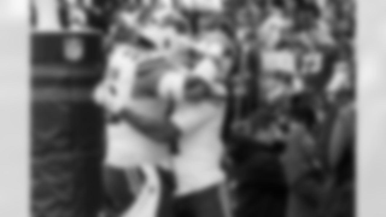 Cleveland Browns vs Buffalo Bills, Regular Season, December 21, 2025 at Huntington Bank Field.