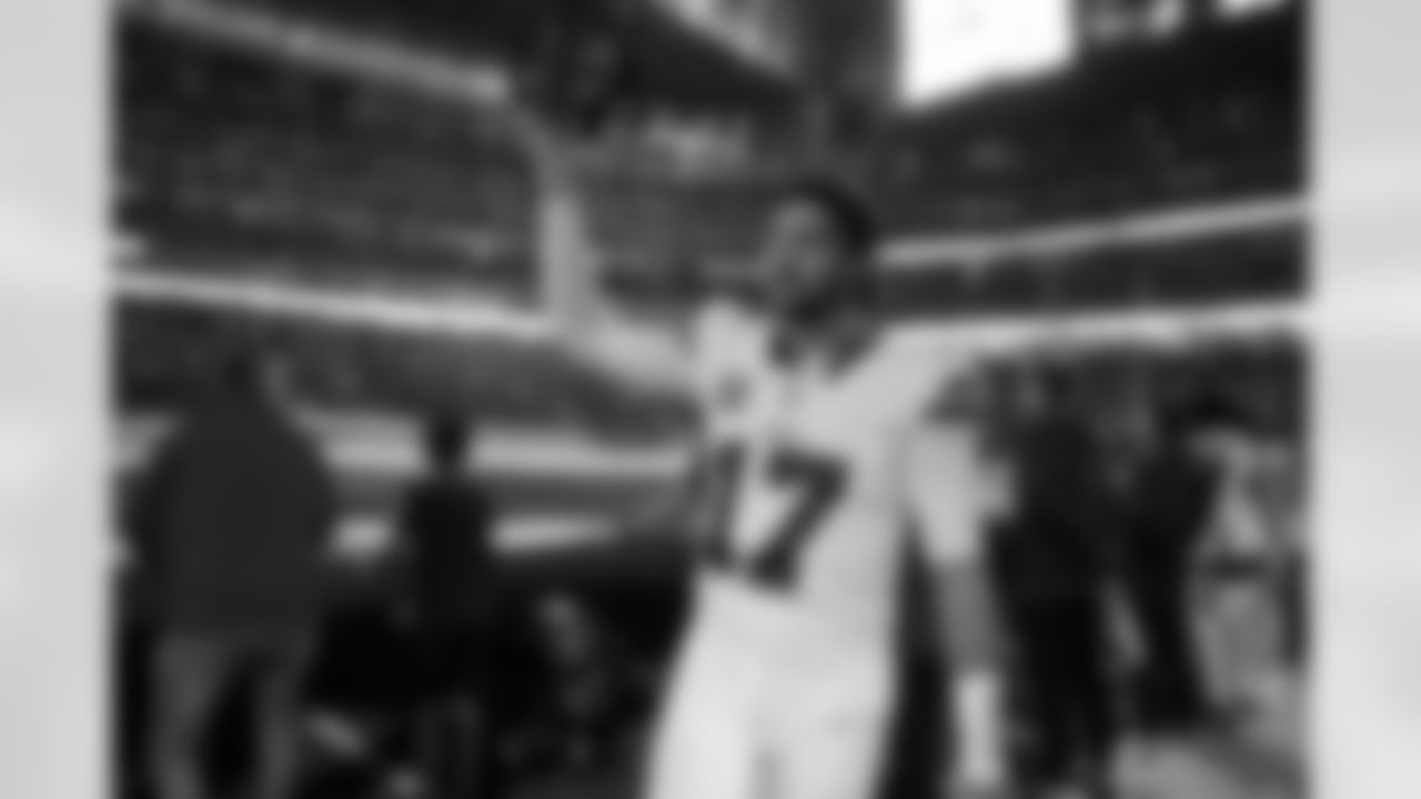 Houston Texans vs Buffalo Bills, Regular Season, November 20, 2025 at NRG Stadium.