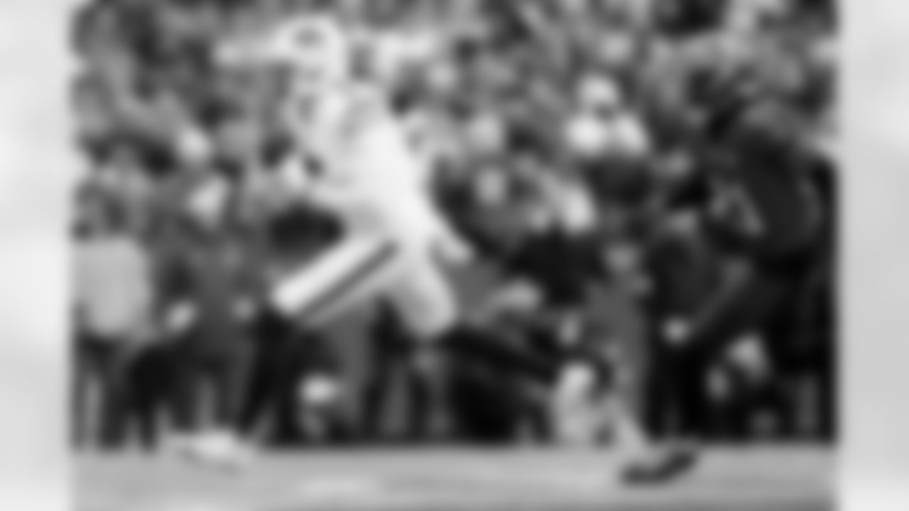 Buffalo Bills vs Tampa Bay Buccaneers, Regular Season, November 16, 2025 at Highmark Stadium.