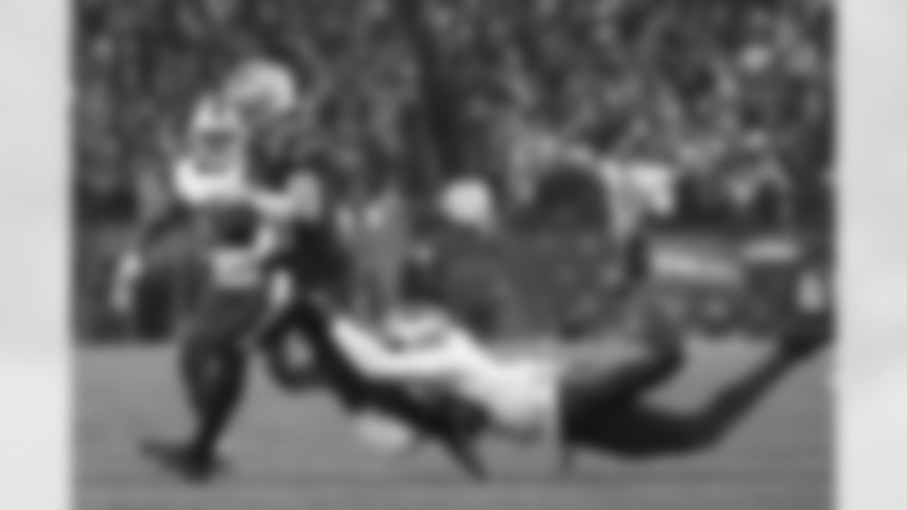 New England Patriots vs Buffalo Bills, Regular Season, December 14, 2025 at Gillette Stadium.