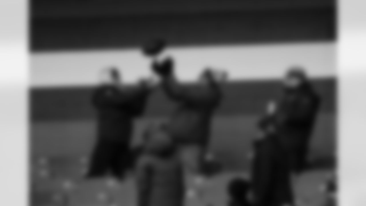 Cleveland Browns vs Buffalo Bills, Regular Season, December 21, 2025 at Huntington Bank Field.