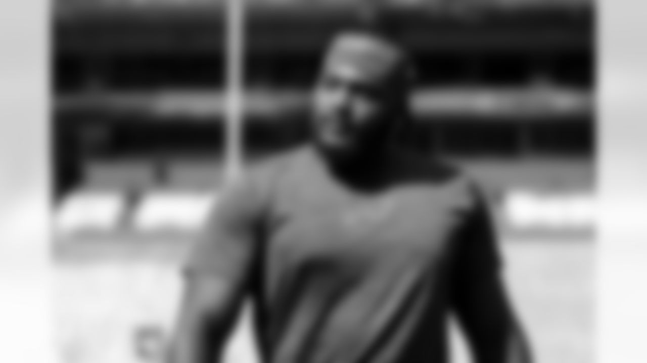 Miami Dolphins vs Buffalo Bills, Regular Season, November 09, 2025 at Hard Rock Stadium.