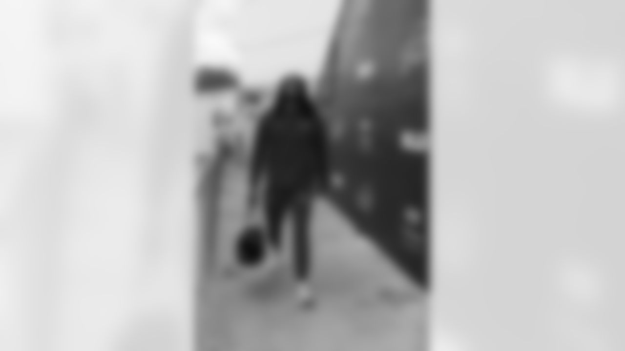 Buffalo Bills vs Tampa Bay Buccaneers, Regular Season, November 16, 2025 at Highmark Stadium.