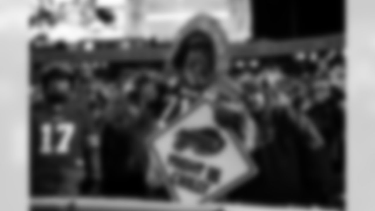 Buffalo Bills vs New York Jets, Regular Season, January 04, 2026 at Highmark Stadium.