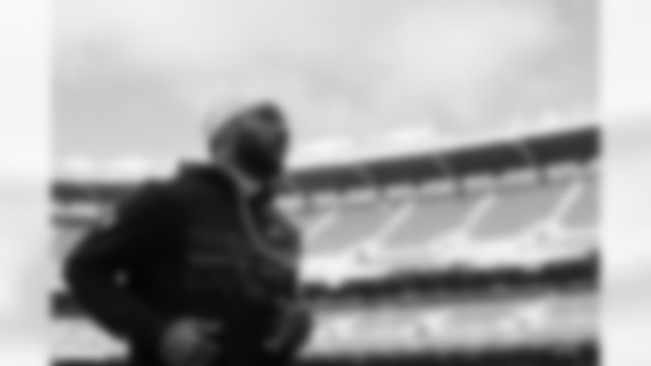 Cleveland Browns vs Buffalo Bills, Regular Season, December 21, 2025 at Huntington Bank Field.