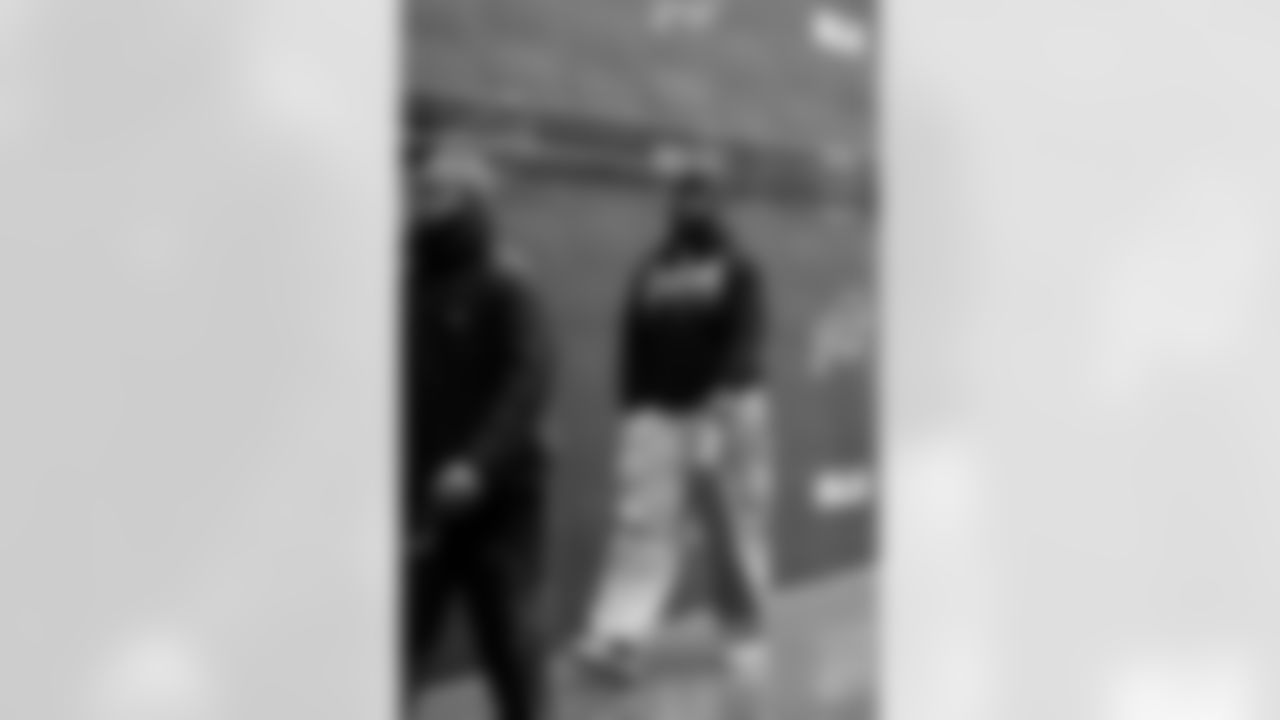 Buffalo Bills vs Philadelphia Eagles, Regular Season, December 28, 2025 at Highmark Stadium.