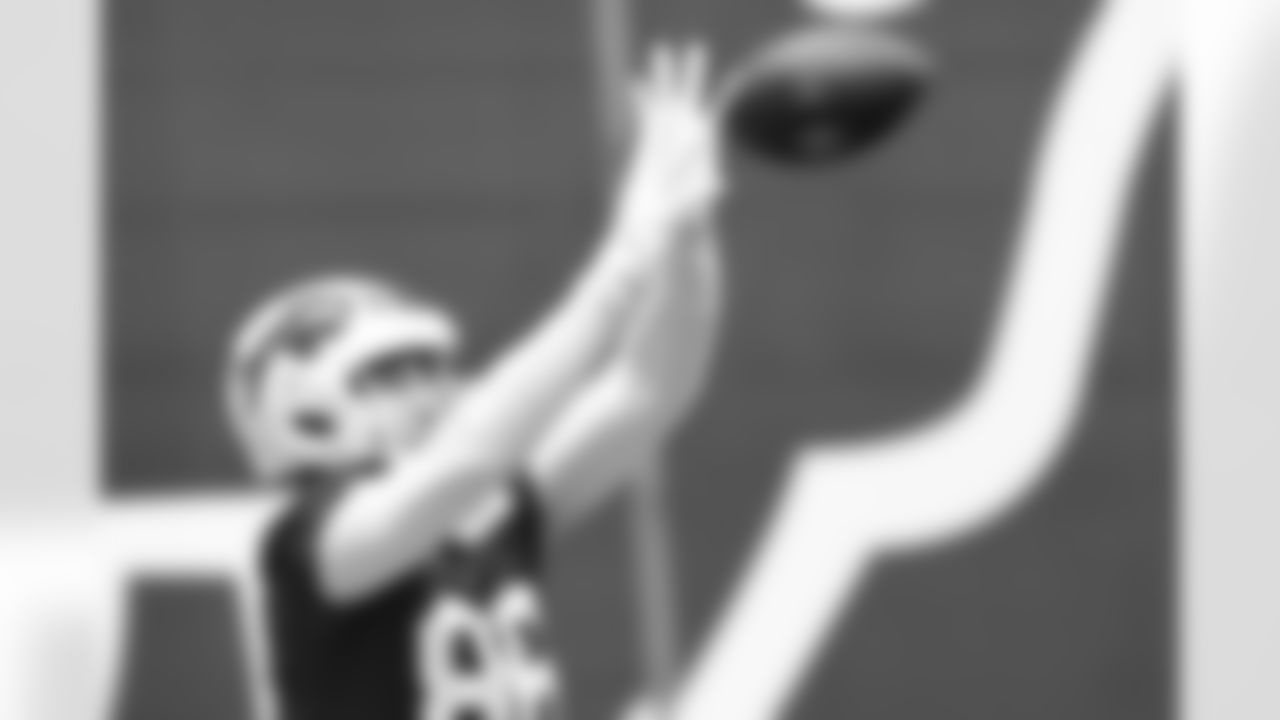 Dalton Kincaid (86). Buffalo Bills Week 9 Practice, October 30, 2025 at the Buffalo Bills Training Center.