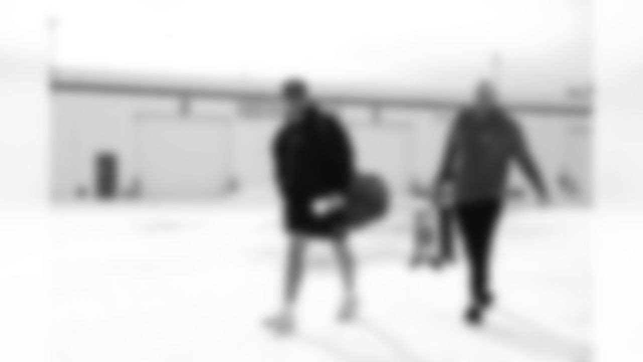 Dalton Kincaid (86), David Edwards (76). Buffalo Bills travel to Denver, January 16, 2026 at Buffalo Niagara International Airport.