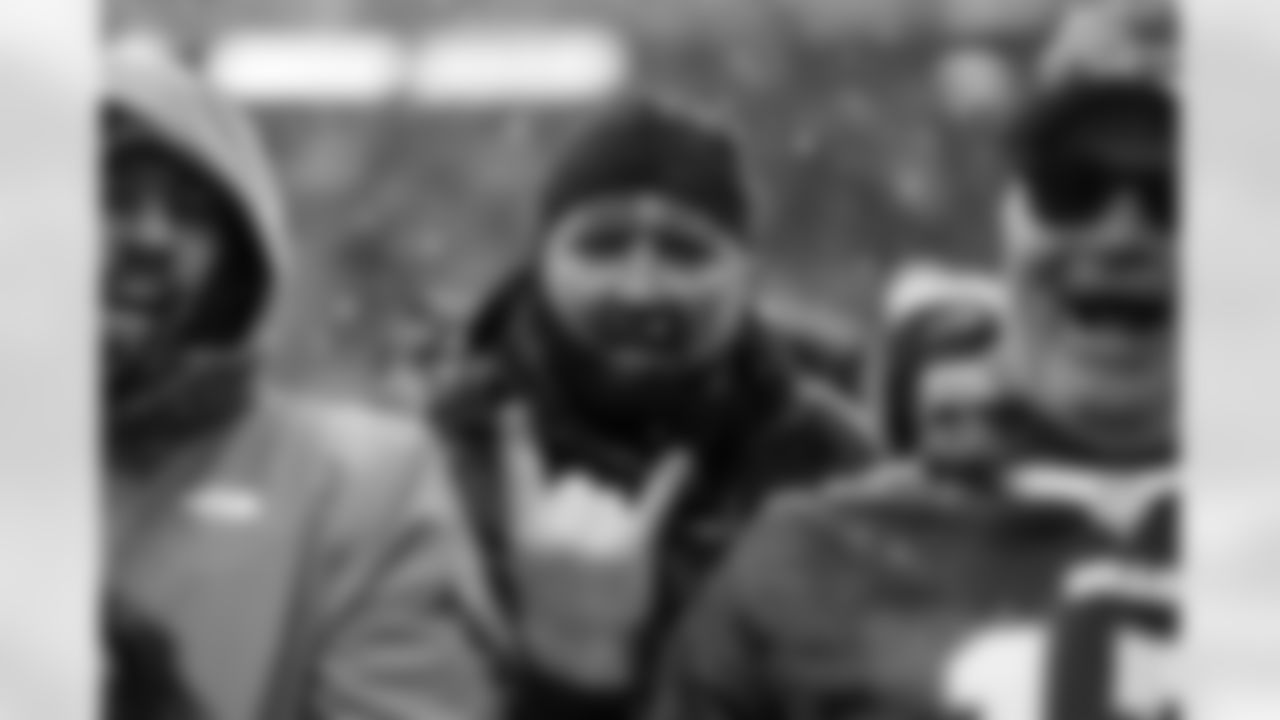 Buffalo Bills vs Cincinnati Bengals, Regular Season, December 07, 2025 at Highmark Stadium.