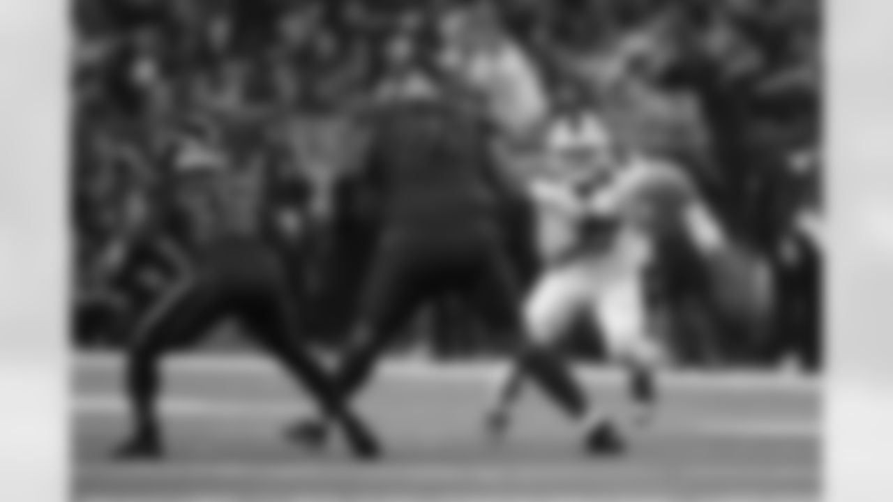 Houston Texans vs Buffalo Bills, Regular Season, November 20, 2025 at NRG Stadium.