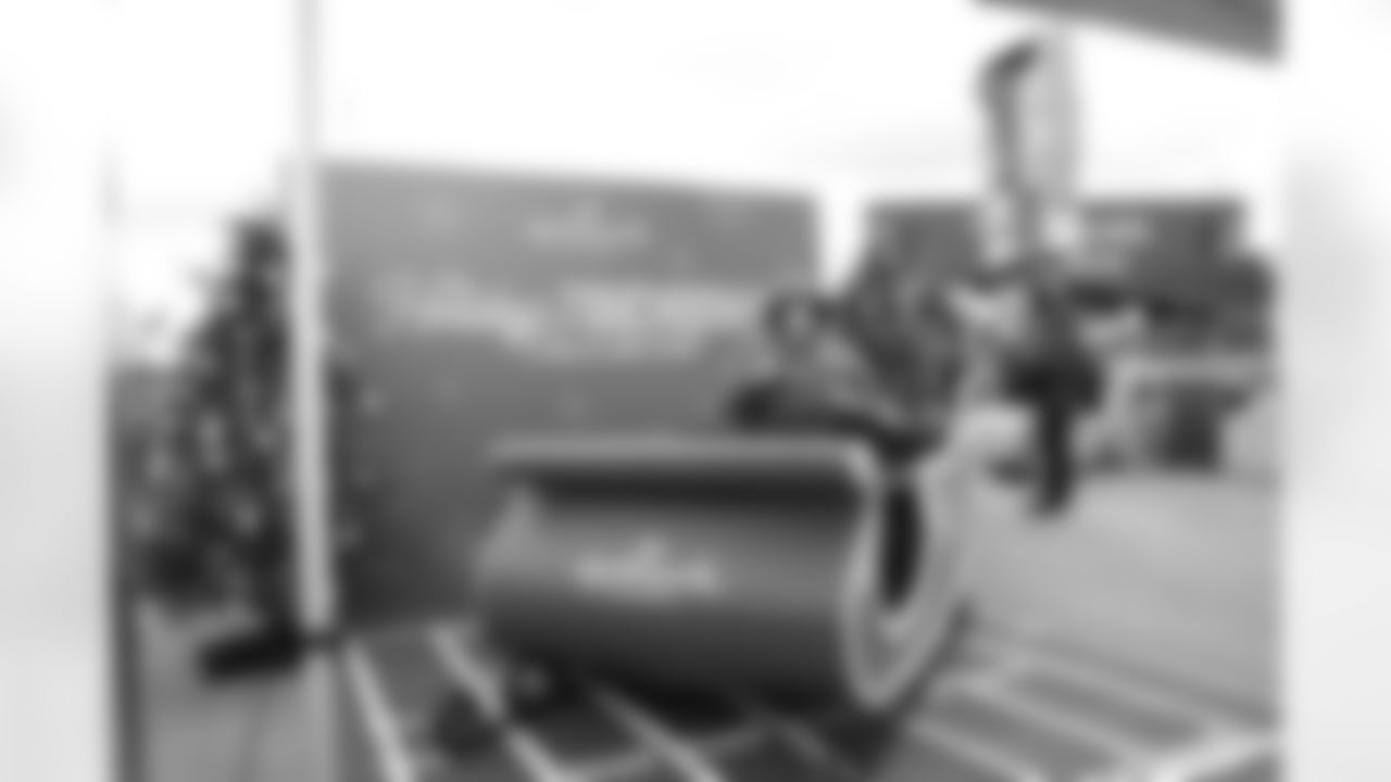 Buffalo Bills vs Tampa Bay Buccaneers, Regular Season, November 16, 2025 at Highmark Stadium.