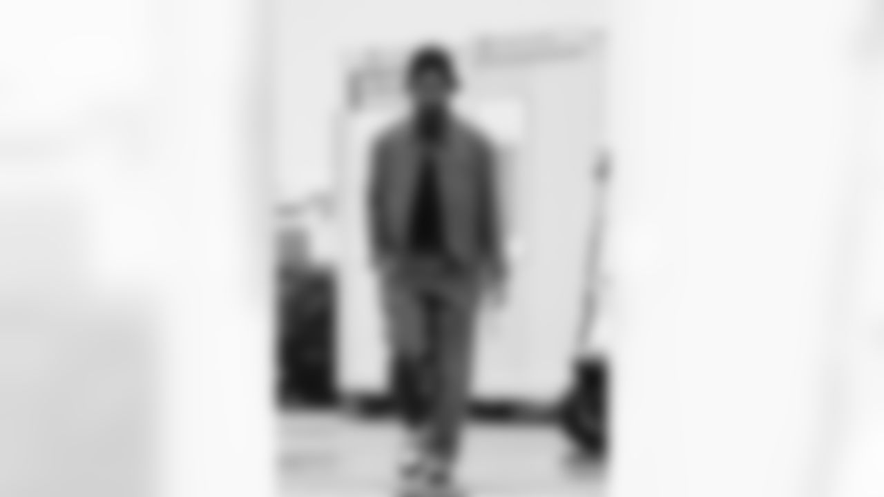 Buffalo Bills vs Philadelphia Eagles, Regular Season, December 28, 2025 at Highmark Stadium.