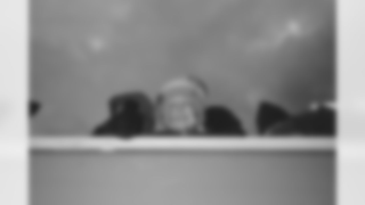 Buffalo Bills vs Tampa Bay Buccaneers, Regular Season, November 17, 2025 at Highmark Stadium.