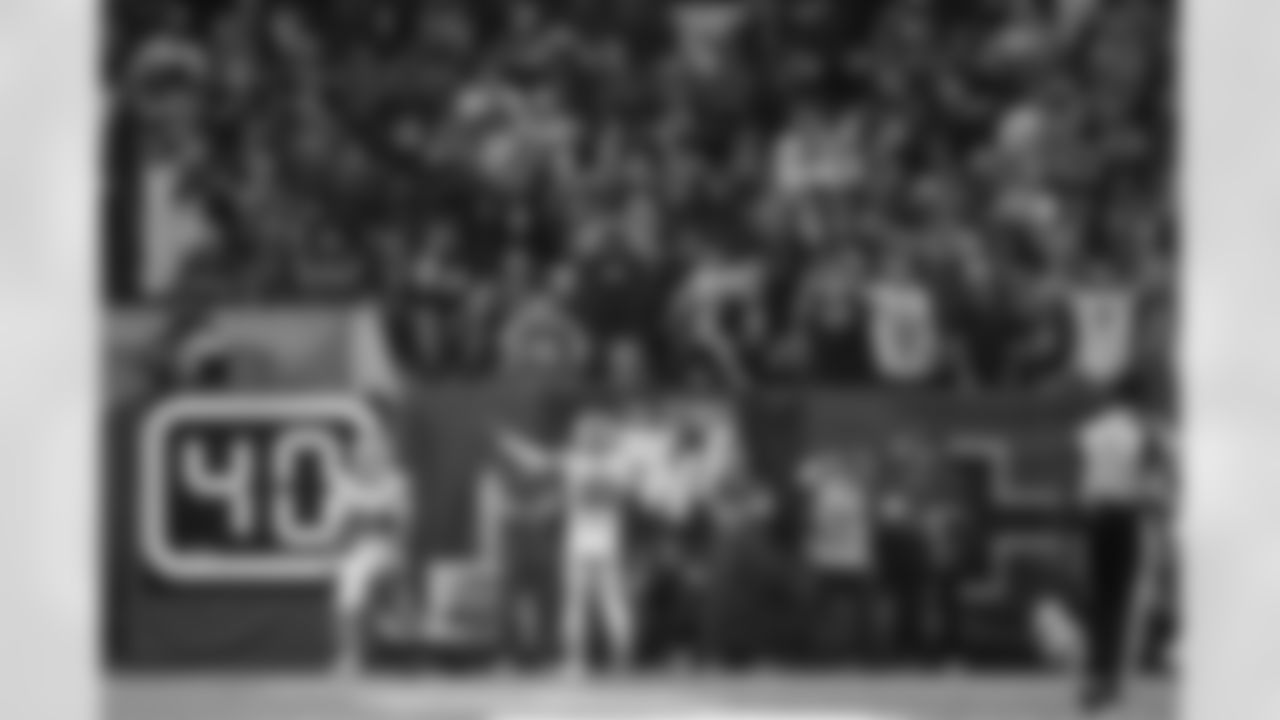 Houston Texans vs Buffalo Bills, Regular Season, November 20, 2025 at NRG Stadium.