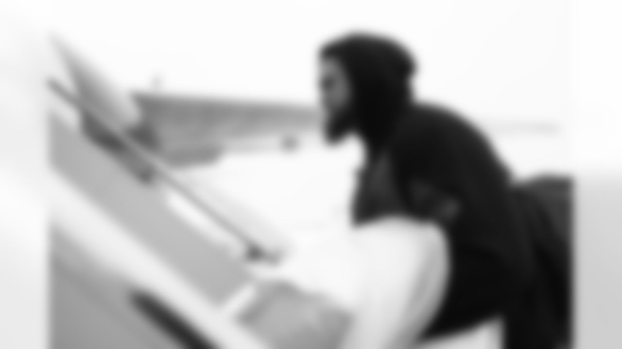 Alec Anderson (70). Buffalo Bills travel to Foxborough, December 13, 2025 at Buffalo Niagara International Airport.