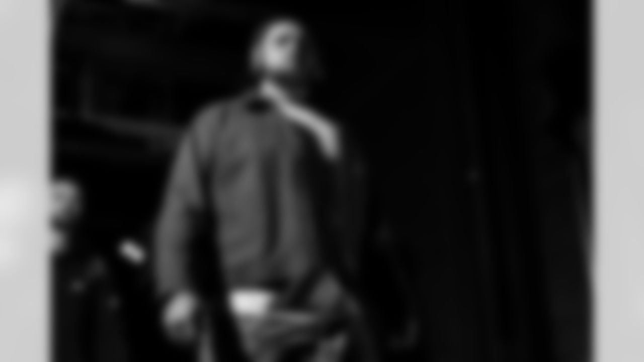 New England Patriots vs Buffalo Bills, Regular Season, December 14, 2025 at Gillette Stadium.